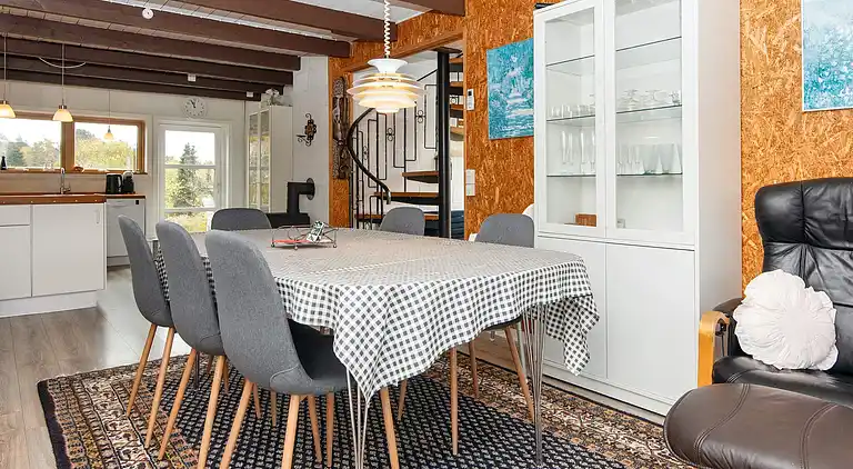 Sommerhus ved Øer Strand