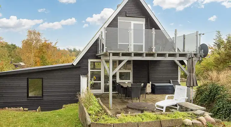 Sommerhus ved Øer Strand