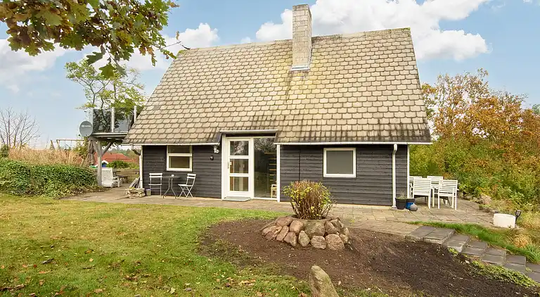 Sommerhus ved Øer Strand