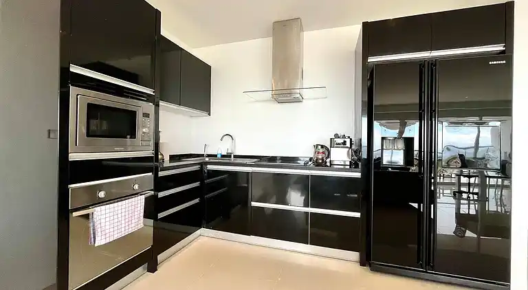 A26 – 2-Zimmer-Apartment mit Service, atemberaubender