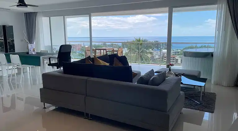 A26 – 2-Zimmer-Apartment mit Service, atemberaubender