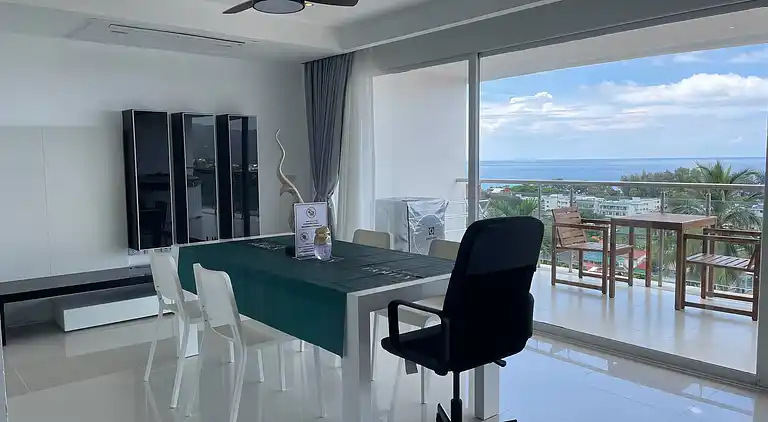 A26 – 2-Zimmer-Apartment mit Service, atemberaubender