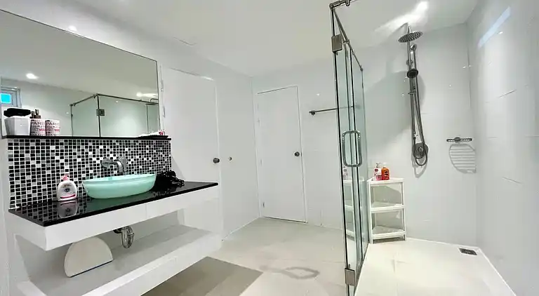 A26 – 2-Zimmer-Apartment mit Service, atemberaubender