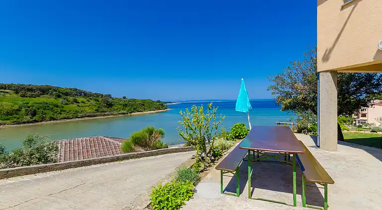 Ferielejlighed i Kampor