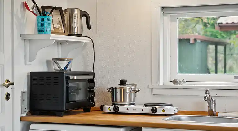 Gemütliches kleines Nebengebäude mit Meerblick