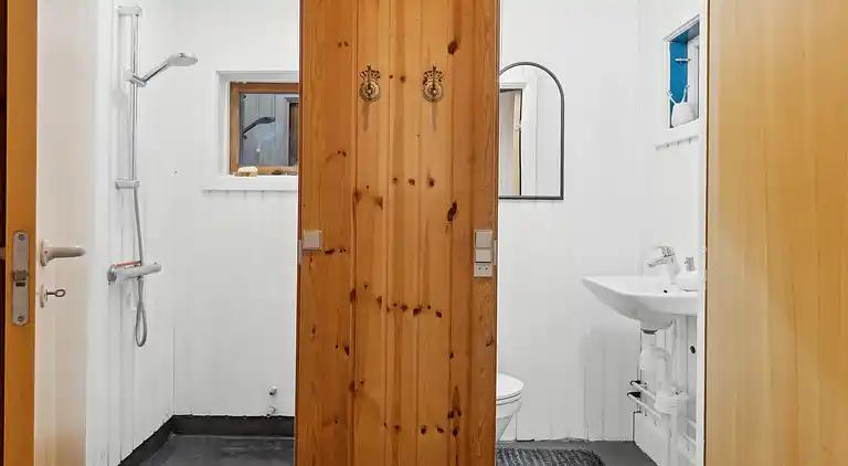 Hyggeligt sommerhus nær strand og natur