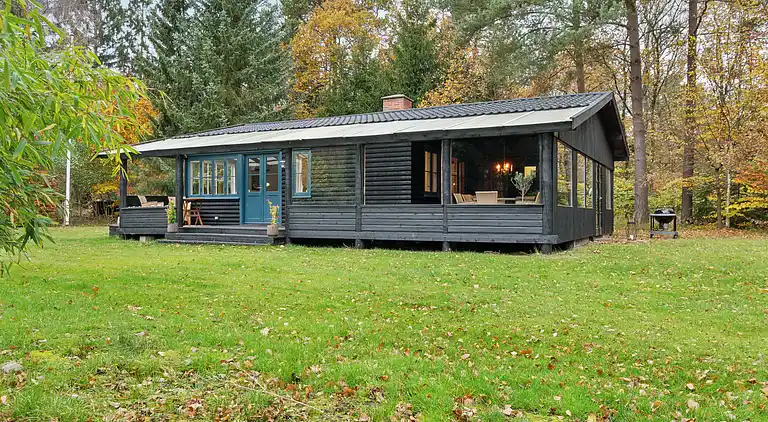 Hyggeligt sommerhus nær strand og natur