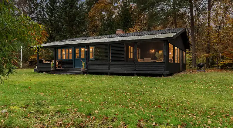 Hyggeligt sommerhus nær strand og natur
