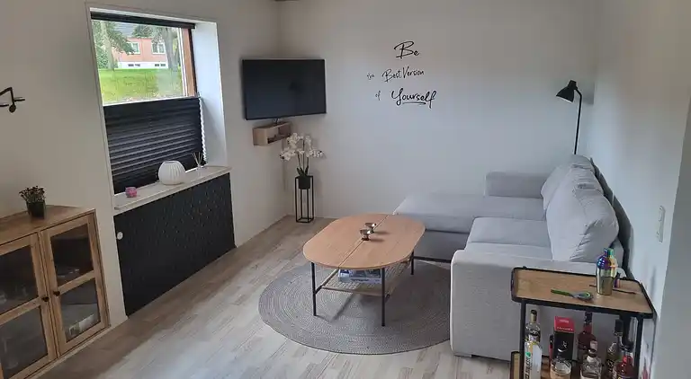 Nyd dette charmerende byhus tæt på vandet