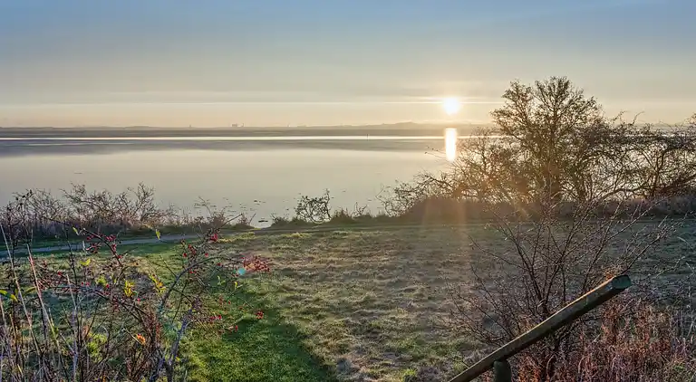 Gemütliches kleines Nebengebäude mit Meerblick