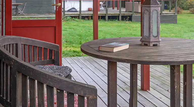 Gemütliches kleines Nebengebäude mit Meerblick