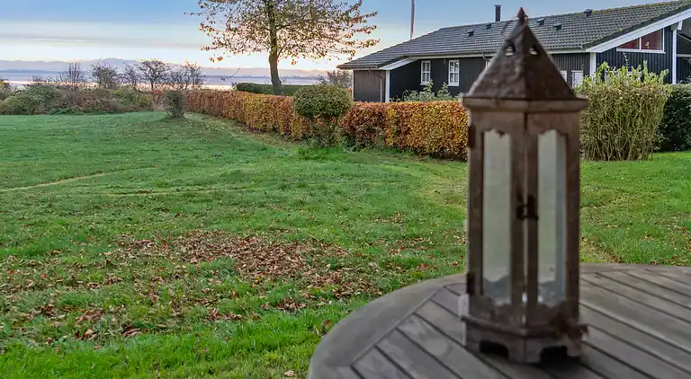 Gemütliches kleines Nebengebäude mit Meerblick