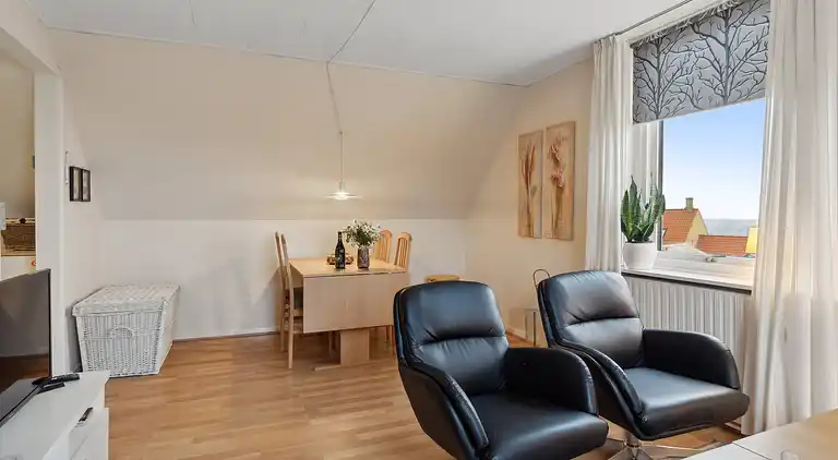 Ferienwohnung am Hafen mit Terrasse und Schuppen