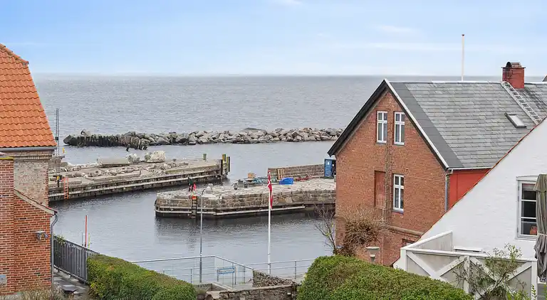 Ferienwohnung am Hafen mit Terrasse und Schuppen