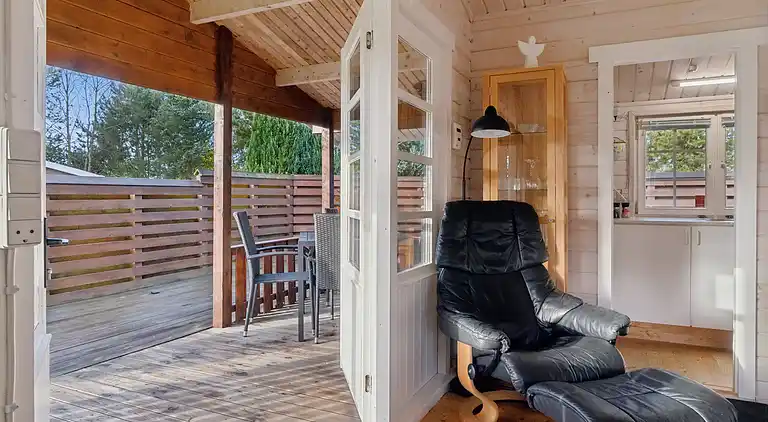 Afslappende feriehus nær vand og Jesperhus