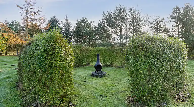 Afslappende feriehus nær vand og Jesperhus