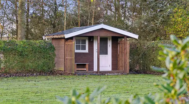 Afslappende feriehus nær vand og Jesperhus