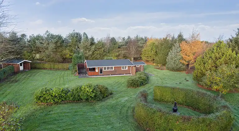 Afslappende feriehus nær vand og Jesperhus