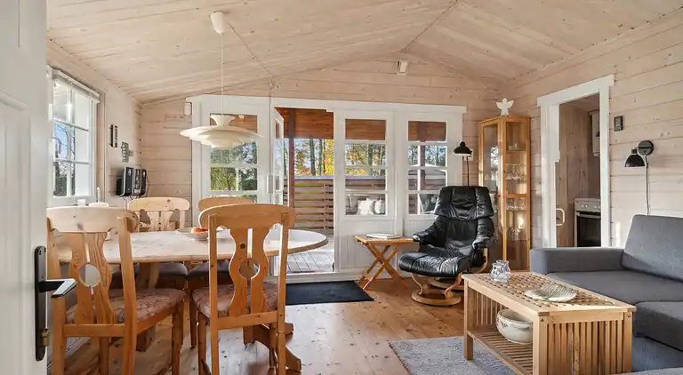 Afslappende feriehus nær vand og Jesperhus