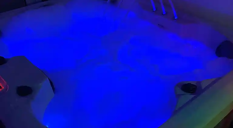 Charmantes Refugium mit Whirlpool und Sauna für 4 Personen