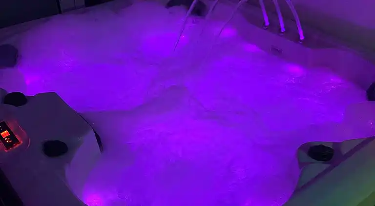 Charmantes Refugium mit Whirlpool und Sauna für 4 Personen