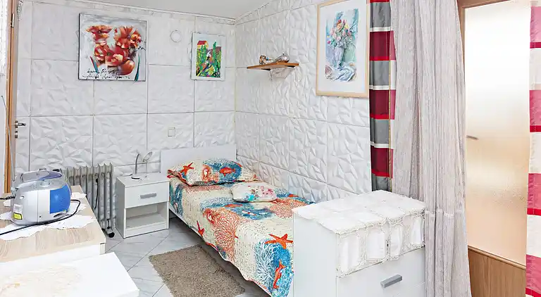 Two bedroom apartment near beach Grebaštica, Šibenik