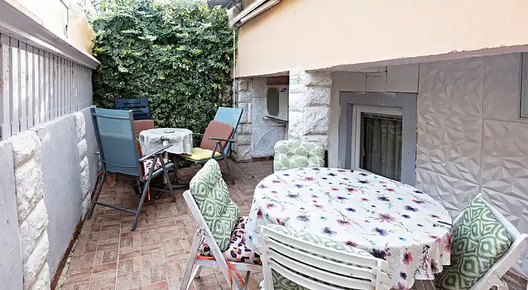 Two bedroom apartment near beach Grebaštica, Šibenik