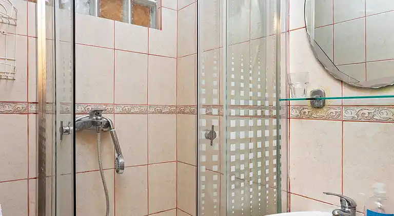 Two bedroom apartment near beach Grebaštica, Šibenik