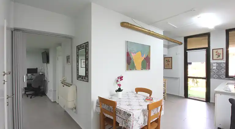 Like Home Gedera - Private Suite 5 Bett - Kurzzeitunterkunft