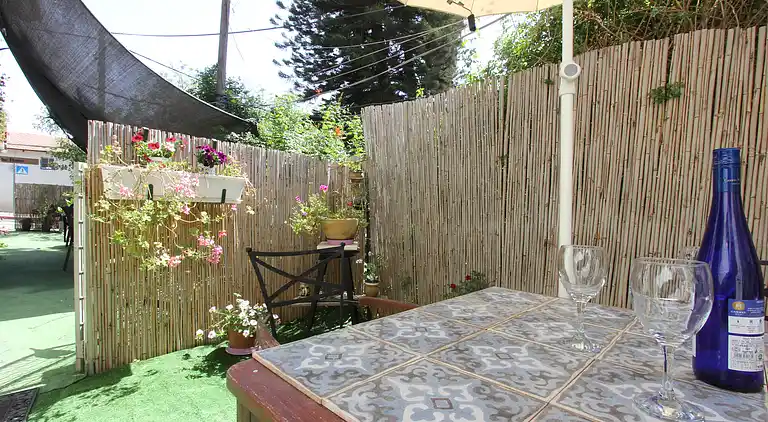 Like Home Gedera - Private Suite 5 Bett - Kurzzeitunterkunft