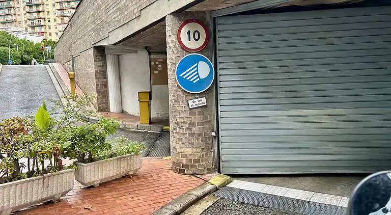 Große Wohnung in einer sehr ruhigen Gegend und gut verbunden