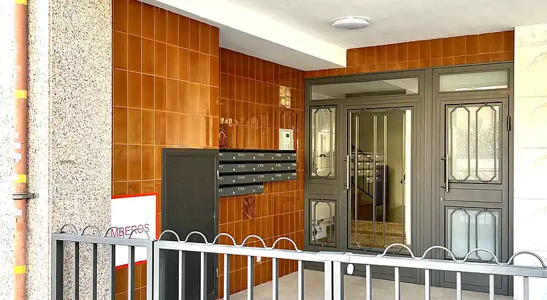 Große Wohnung in einer sehr ruhigen Gegend und gut verbunden