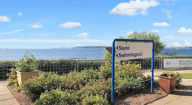 2 room w/seaview,ground/1 st floor