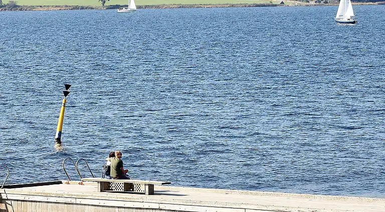 2 room w/seaview,ground/1 st floor