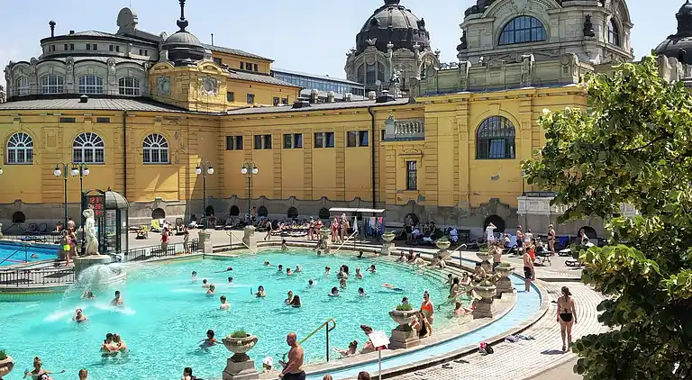 Atemberaubendes Apartment mit 2 Doppelzimmern im Zentrum von