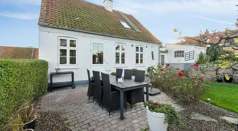 Ferienwohnung am Hafen mit Terrasse und Schuppen