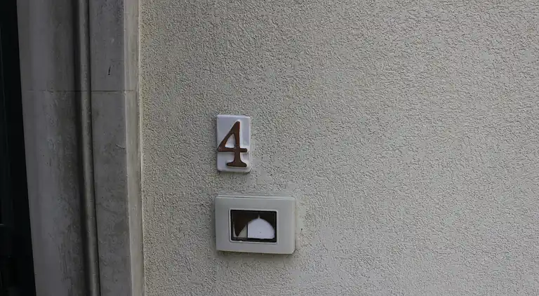 Apartment in old building