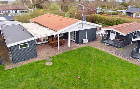Hyggeligt sommerhus ved Stillinge Strand