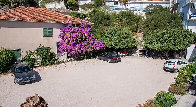 3-Zimmer-Ferienwohnung am Strand Sumpetar, Omis (A-2808-c)