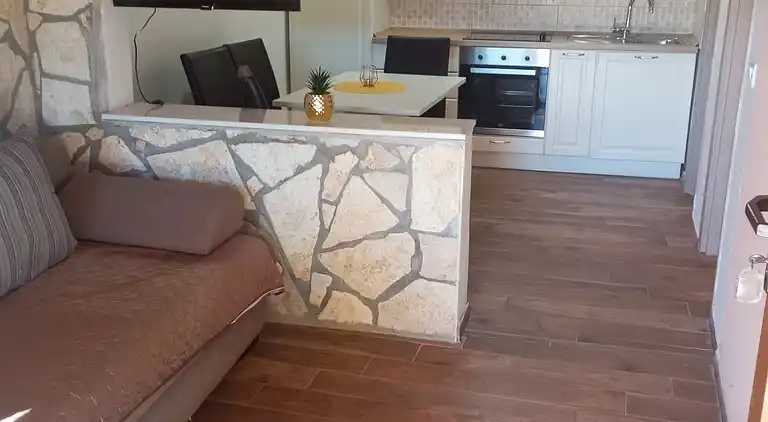 One bedroom apartment near beach Neviđane, Pašman