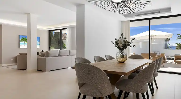 Beautiful Beach side Villa Marbella