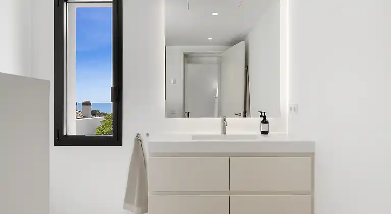 Beautiful Beach side Villa Marbella