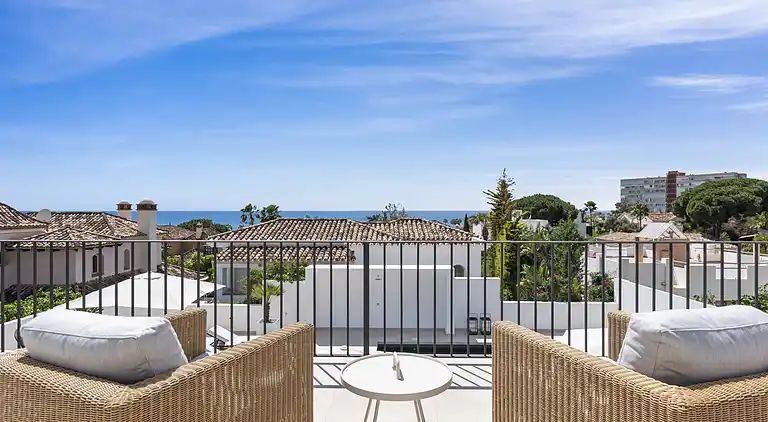 Beautiful Beach side Villa Marbella