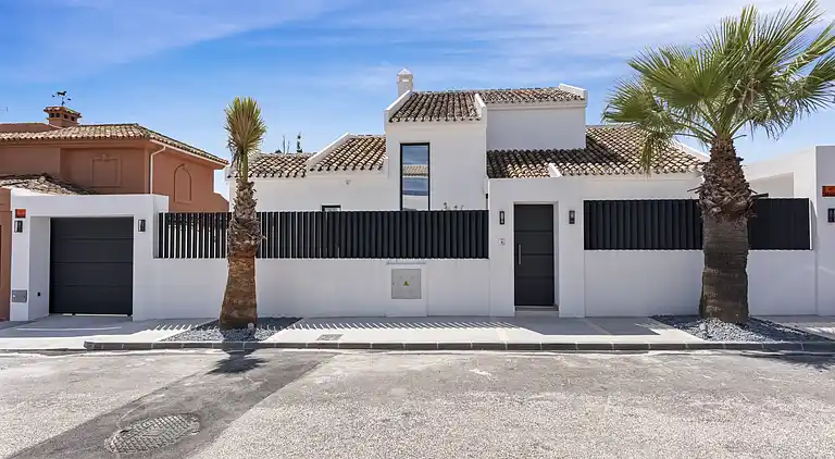 Beautiful Beach side Villa Marbella