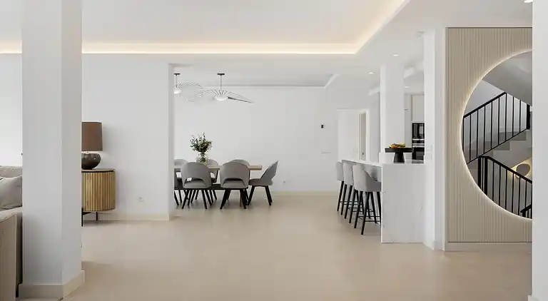 Beautiful Beach side Villa Marbella