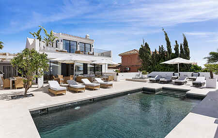 Beautiful Beach side Villa Marbella