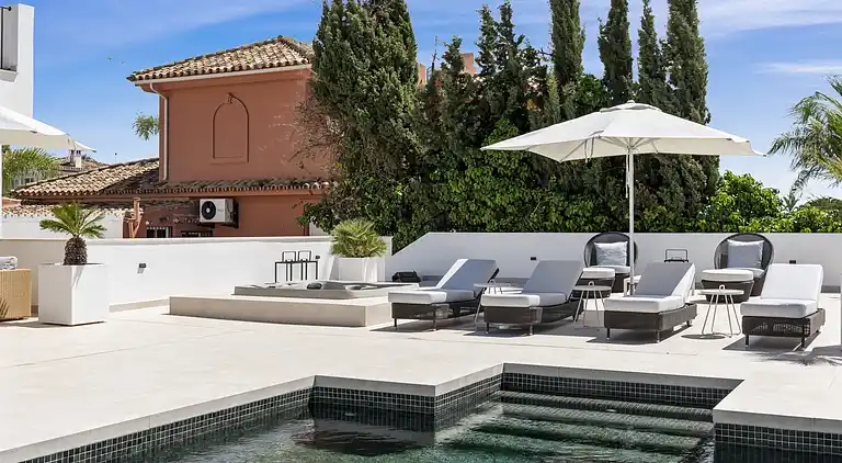 Beautiful Beach side Villa Marbella