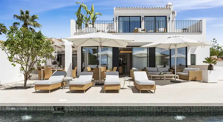 Beautiful Beach side Villa Marbella