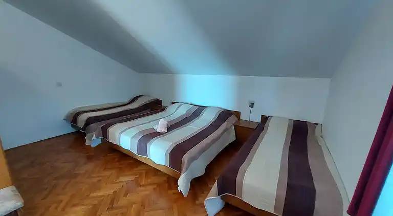 Ferielejlighed i Jadranovo