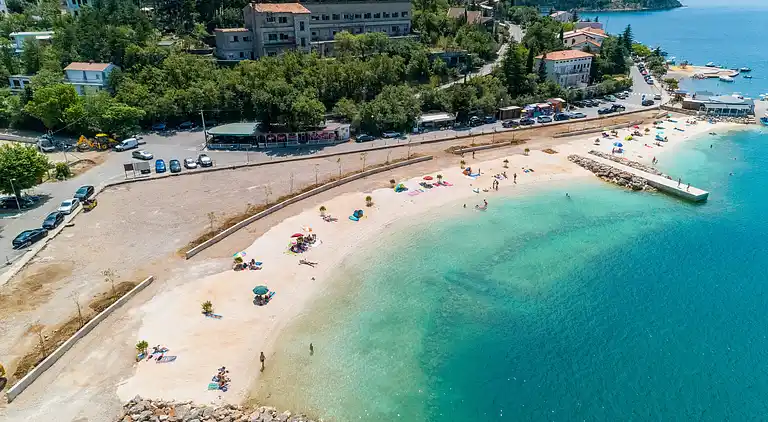 Ferielejlighed i Jadranovo